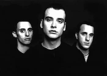 22.11.2001 - Alkaline Trio / Crackout / Summer´s Last Regret - Köln Underground