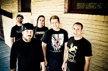 Less Than Jake: Tracklist des Live-Albums