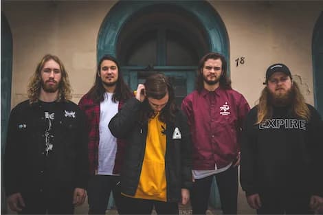 Knocked Loose: Video-Doppelschlag