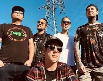 Strung Out: Weiterer Song der Akustik-EP vorgestellt