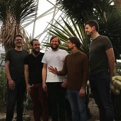 Braunkohlebagger: Neuer Song, erst einmal live